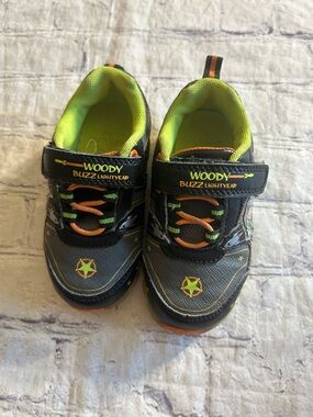 DISNEY TOY STORY WOODY BOYS LIGHT UP BLACK MULTI COLORED SNEAKERS SIZE 7